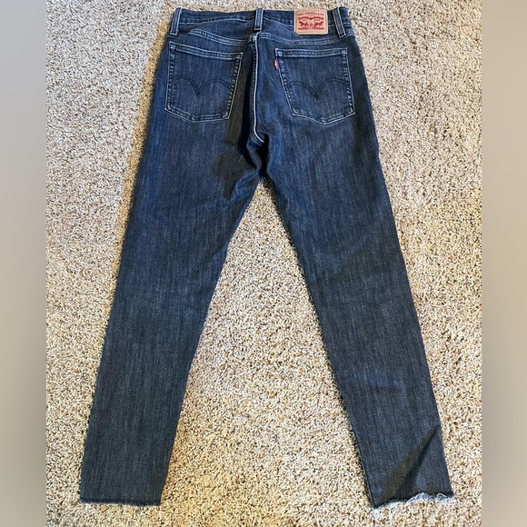 Levis Wedgie Fit Skinny Jeans Raw Hems Size 28 pre owned - Picture 2 of 8